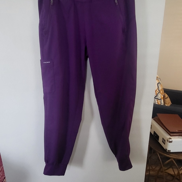 Like new Healing Hands scrub set - Picture 6 of 6